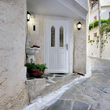 Παραδοσιακό Σπίτι Στο Χωριο Apartment Agioi Deka  Exterior photo