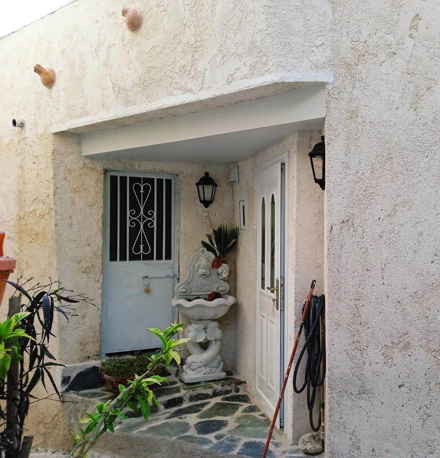 Παραδοσιακό Σπίτι Στο Χωριο Apartment Agioi Deka  Exterior photo