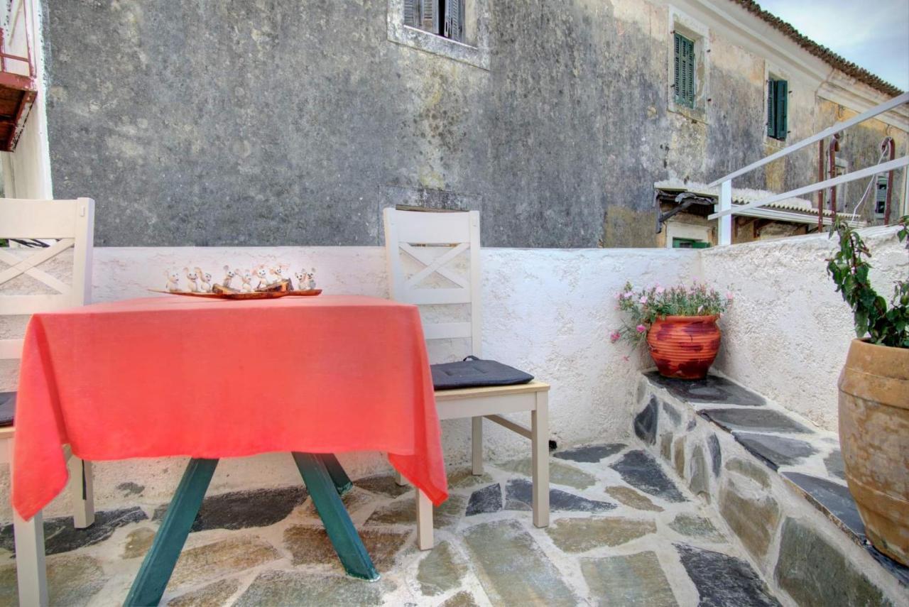 Παραδοσιακό Σπίτι Στο Χωριο Apartment Agioi Deka  Exterior photo
